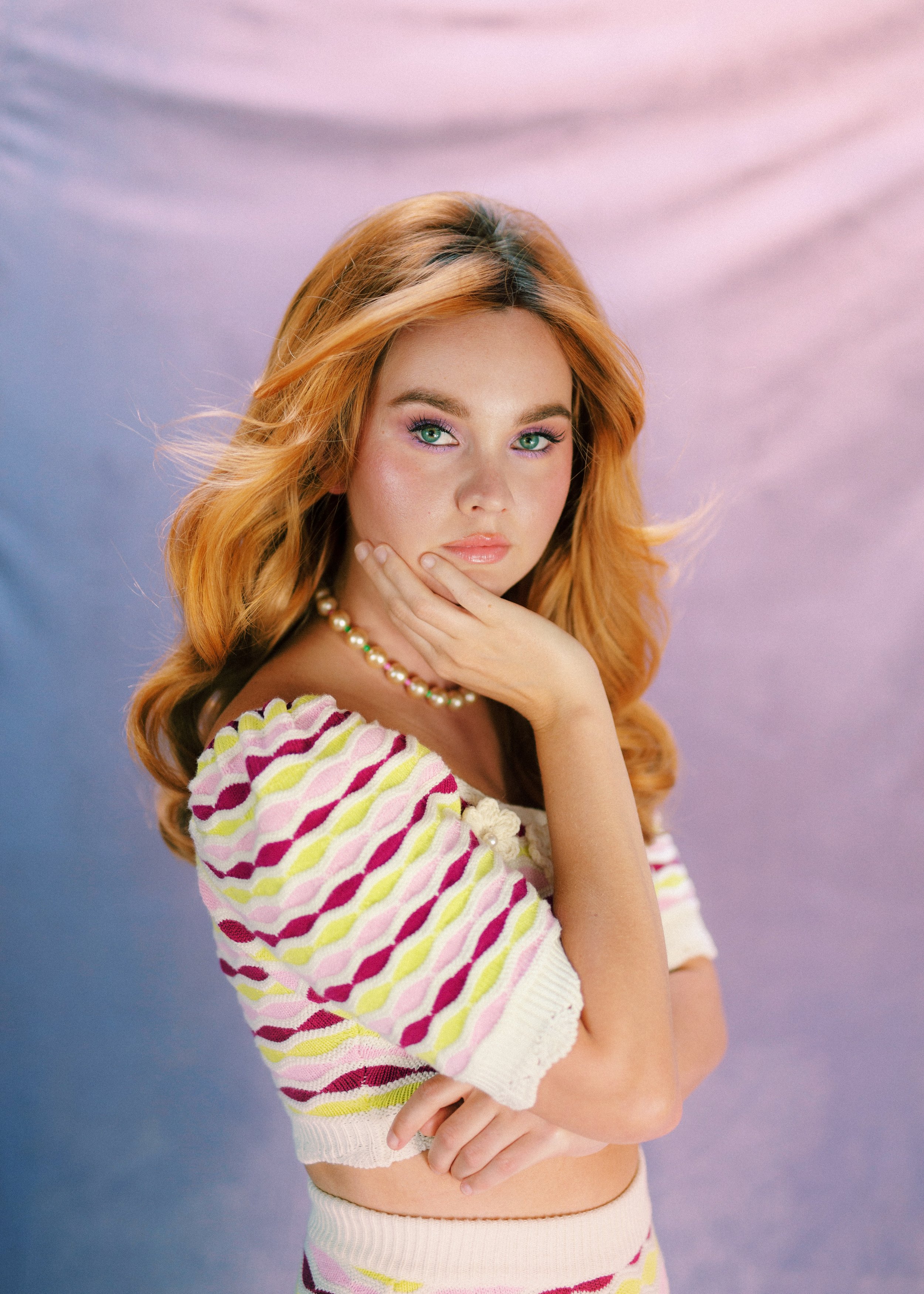 Yosh gemnastkomlar bilan porno